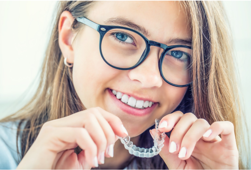 Does Invisalign Work? Pros, Cons, and Effectiveness